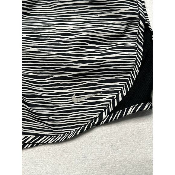 Nike Dri-Fit Running Shorts Women’s Medium Zebra Print Lined Pocket Drawstring - Picture 2 of 7